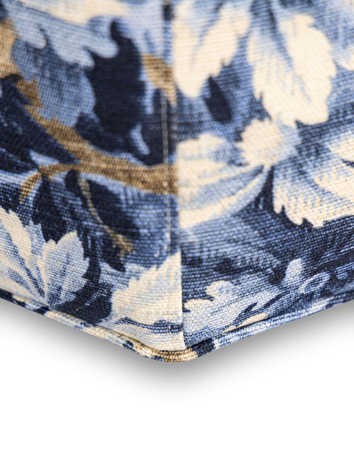 SCALAMANDRE OTTOMAN Bois De Chen Ottoman	Ultramarine FWH171CPS305301