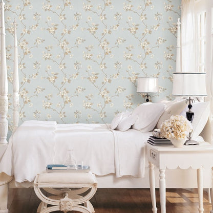 Dogwood Floral wallpaper G67617 from Galerie’s Palazzo 2 collection: vinyl on non‑woven featuring delicate dogwood blossoms on branches in ivory, aqua and beige tones with textured matte background and subtle metallic highlight — perfect feature wall for traditional, cottage or botanical interiors.