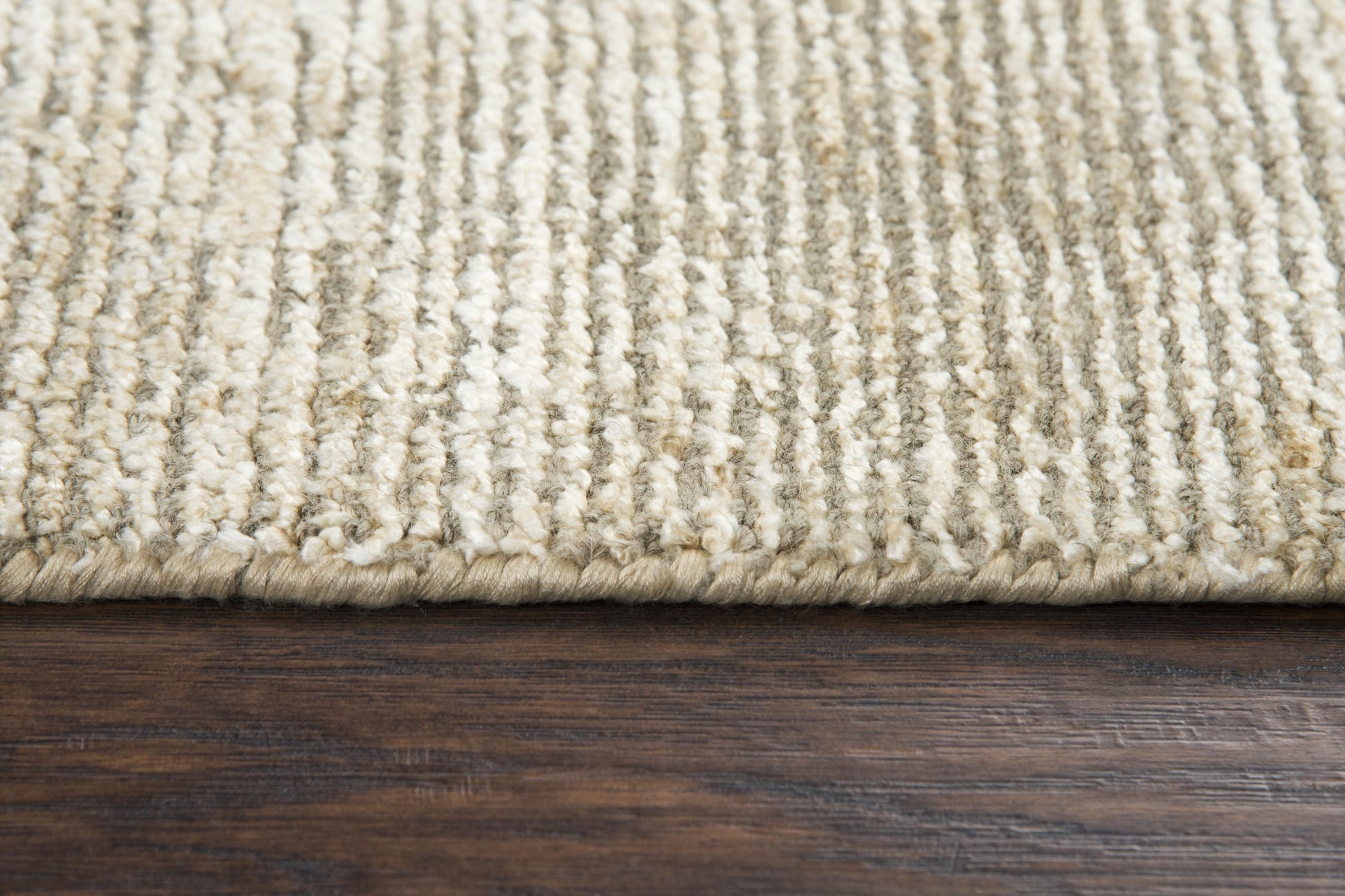 Casual rug, 5' x 8'.