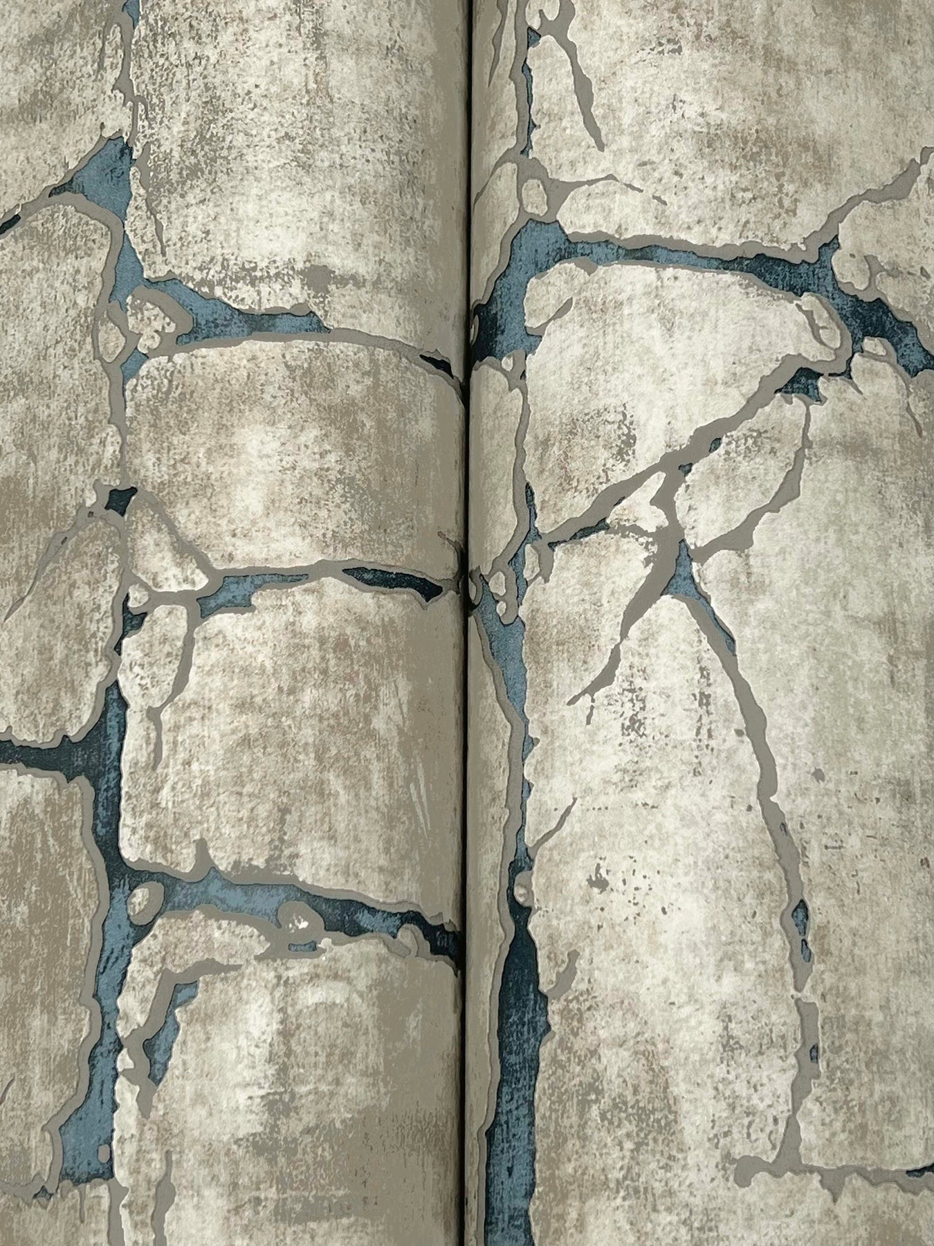 York Wallcoverings Woodnote Mojave Navy Wallpaper Masculine Modern Greys   - GN2582