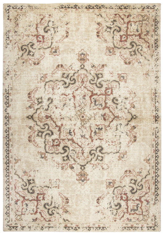 Traditional 3' x 5' rug.