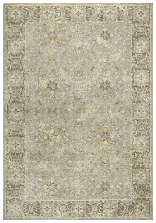 Traditional rug, 3' x 5'.
