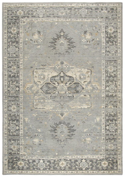 Traditional rug, 3' x 5'.