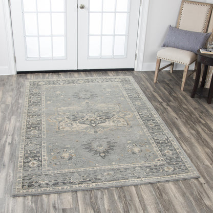 Traditional rug, 2' x 3', GO2GS679800430203