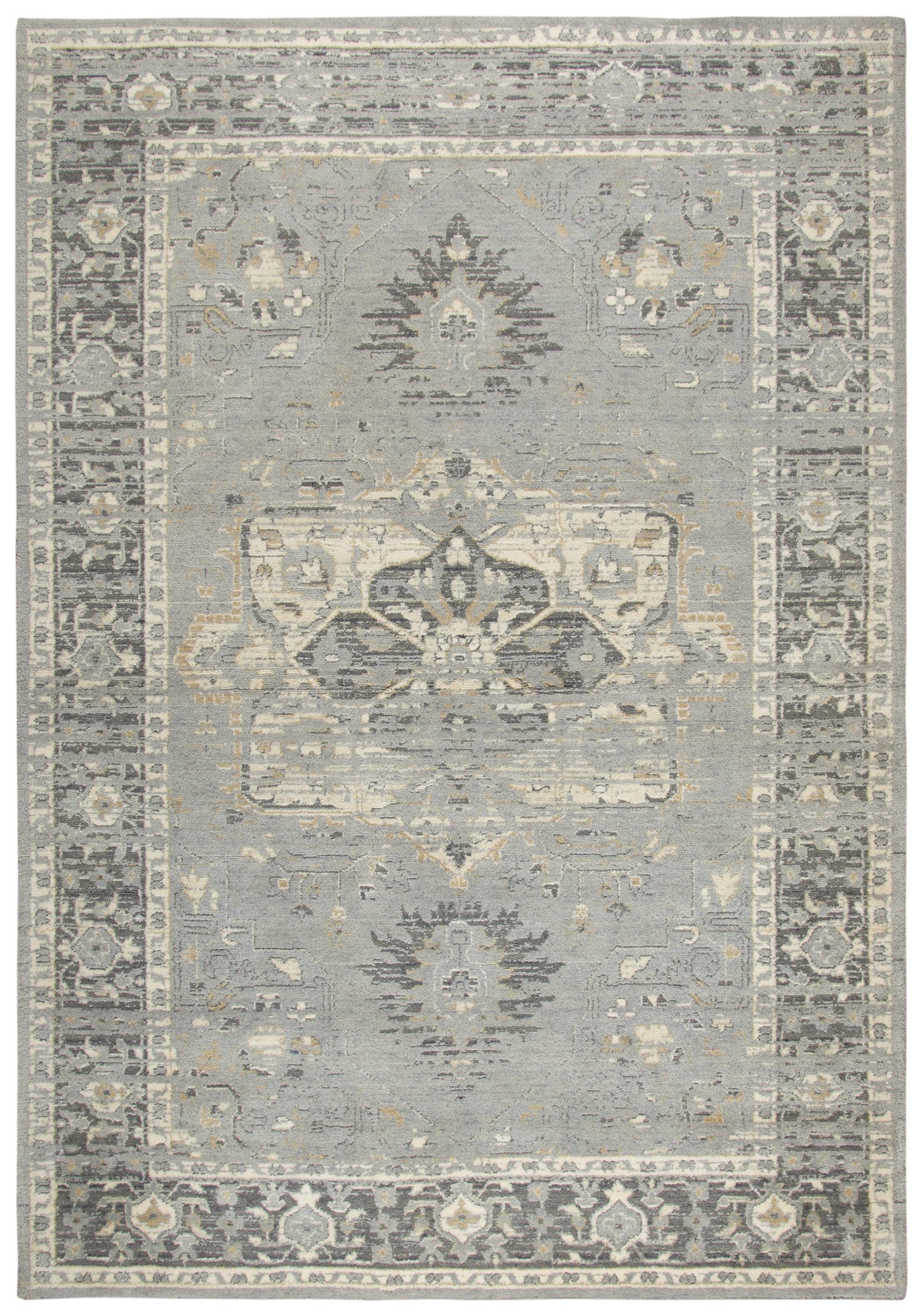 Traditional 9' x 12' rug