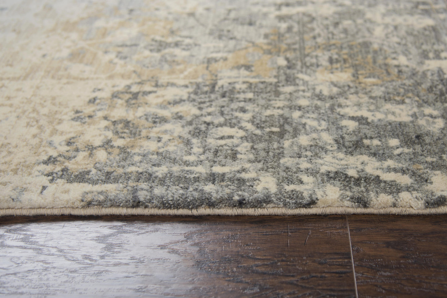 9' x 12' transitional rug on floor
