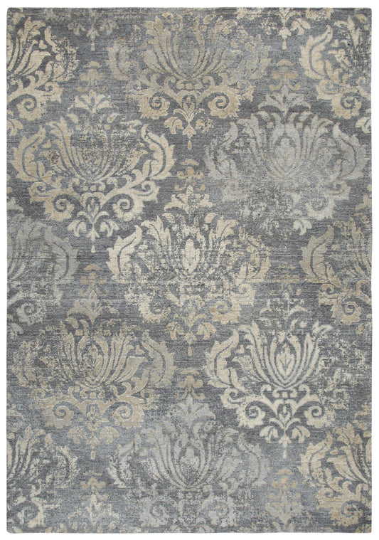 9' x 12' Transitional rug.