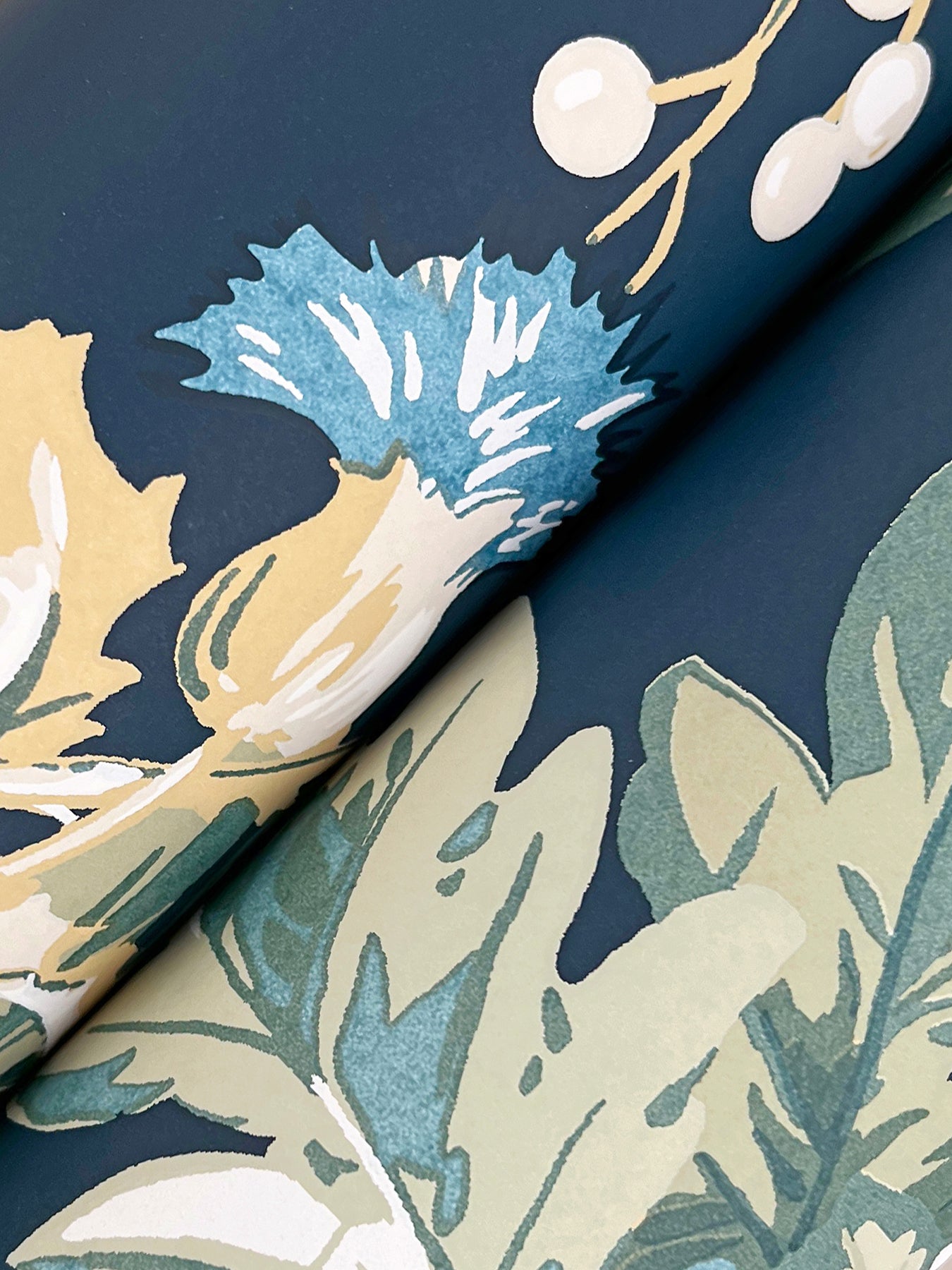 York Wallcoverings Classics Briarwood Navy Wallpaper Vintage Botanical Blues   - GT4523