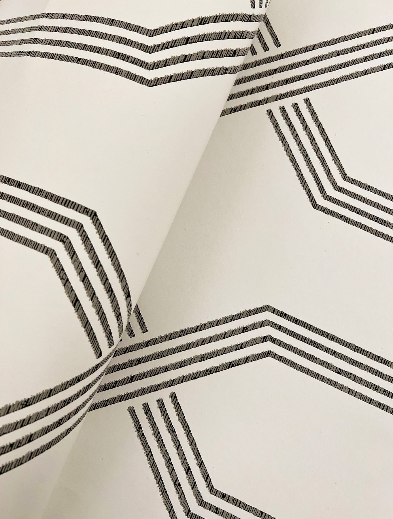 York Wallcoverings Classics Palisade Black Wallpaper Transitional Geometrics Blacks   - GT4552