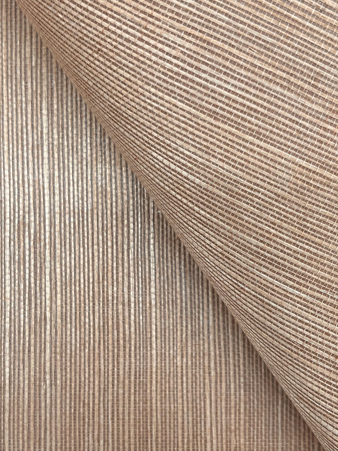 York Wallcoverings Designer Sisals Fan Deck Maguey Sisal Fawn Wallpaper Traditional Grasscloth Browns   - GV0104NWFD