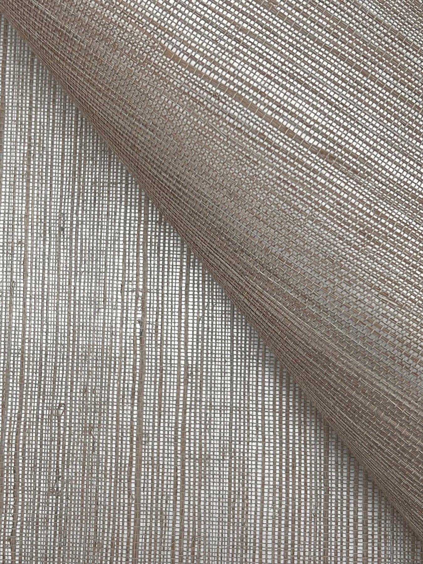 York Wallcoverings Designer Sisals Fan Deck Maguey Sisal Silver Wallpaper Traditional Grasscloth Metallics   - GV0135NWFD