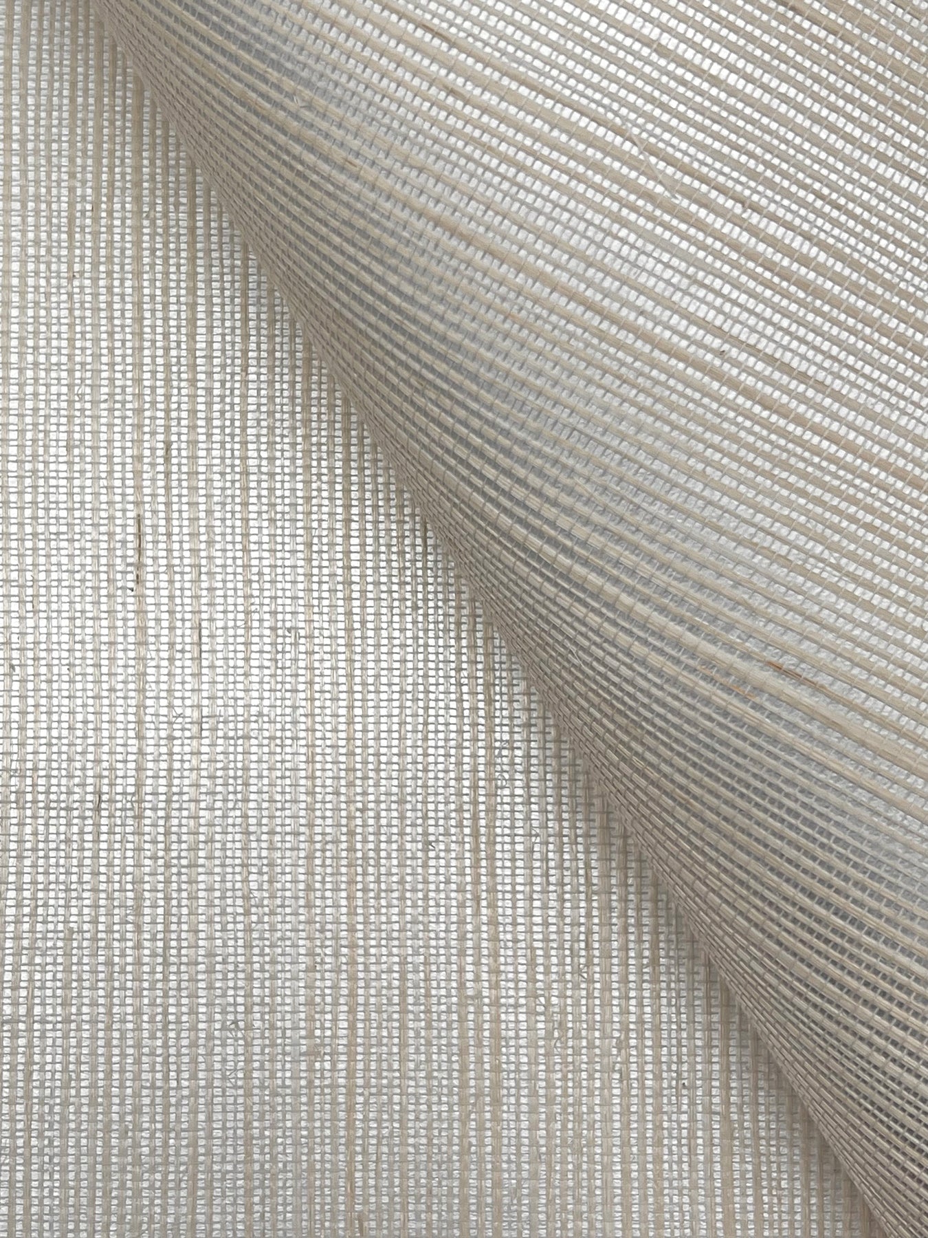 York Wallcoverings Designer Sisals Fan Deck Maguey Sisal Oyster Wallpaper Traditional Grasscloth Beiges   - GV0142NWFD