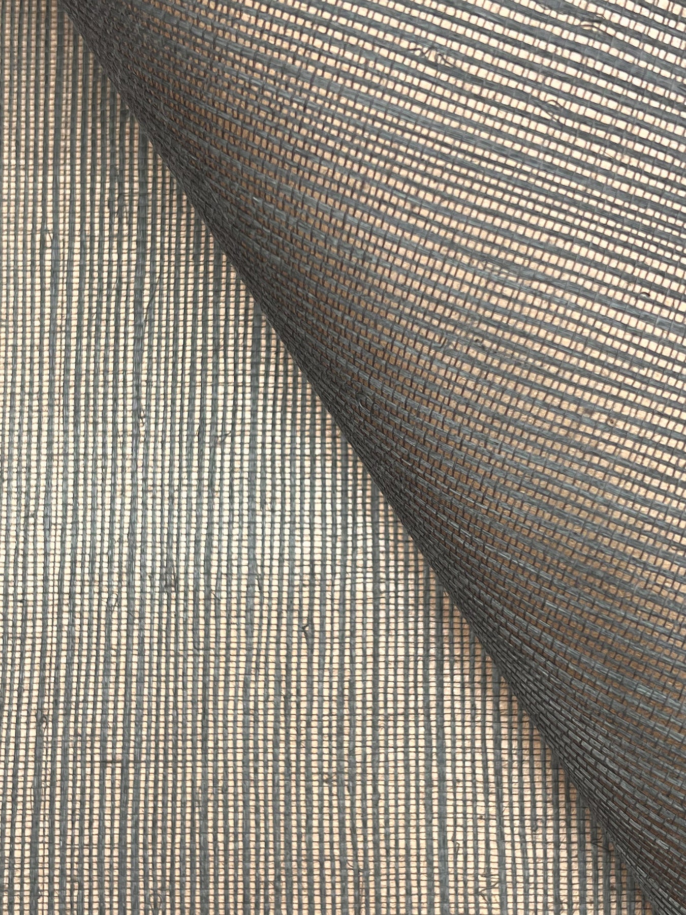 York Wallcoverings Designer Sisals Fan Deck Maguey Sisal Graphite Wallpaper Traditional Grasscloth Greys   - GV0178NWFD