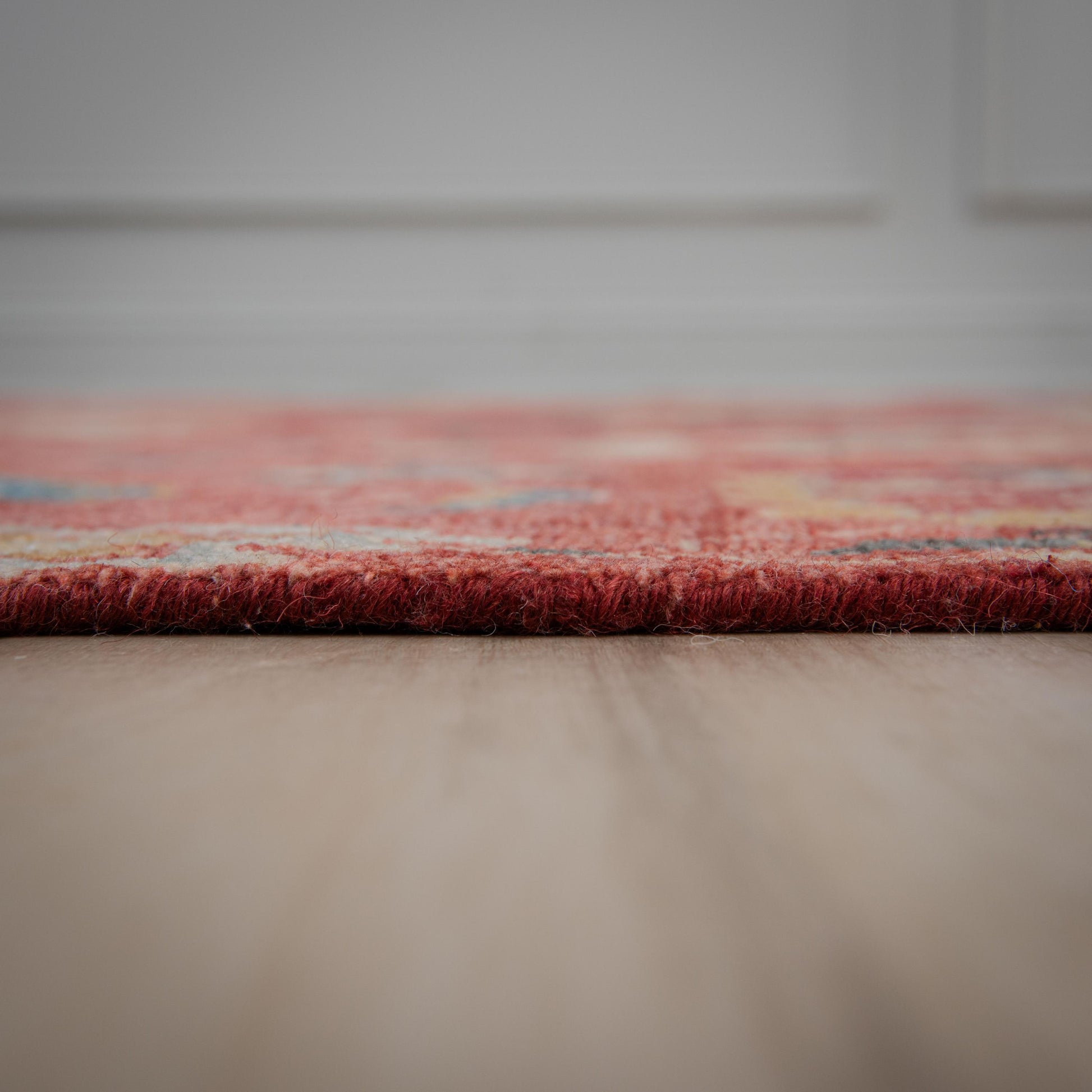 Area rug, transitional style, 6' x 9'.
