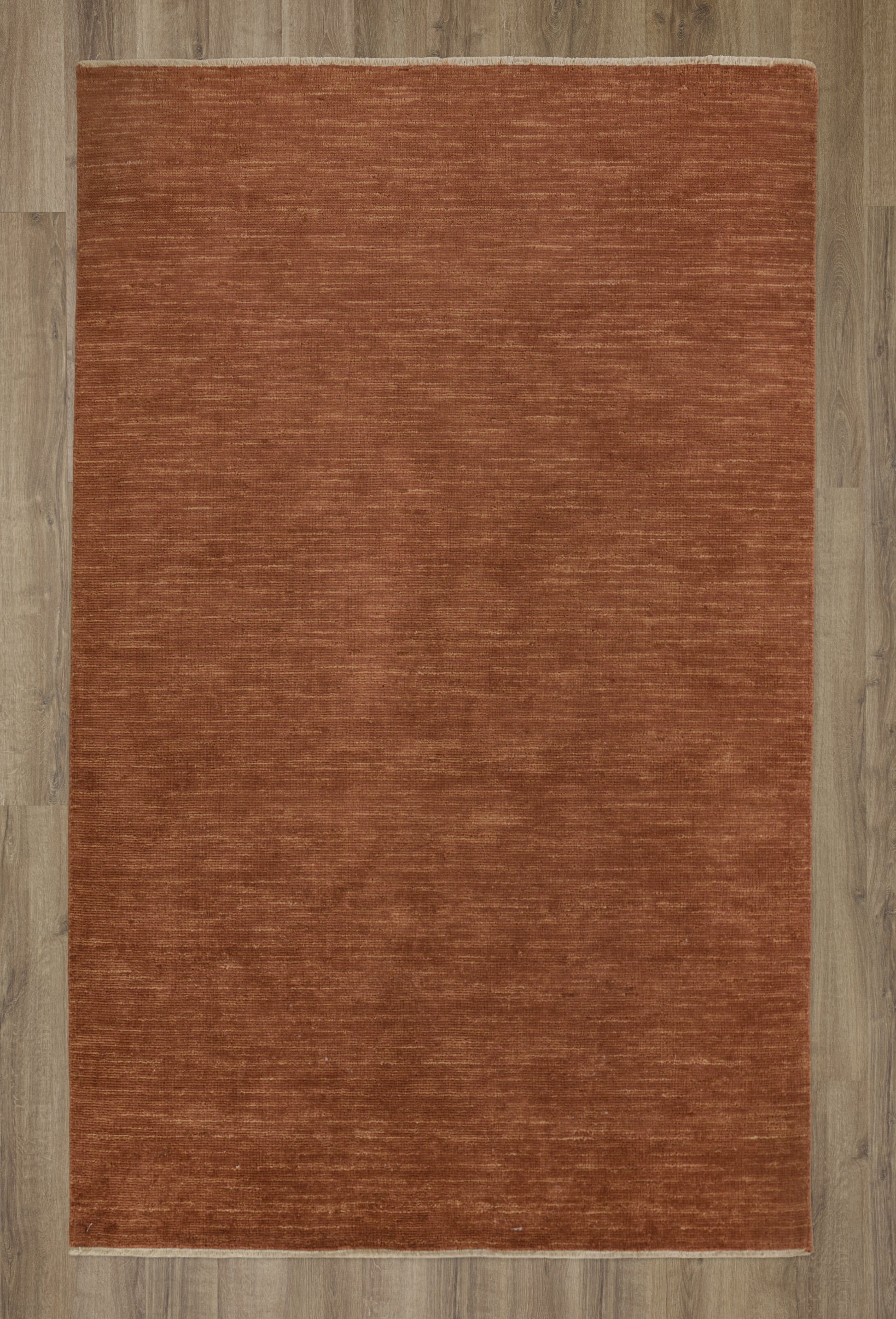 Casual rug, 8' x 10'.