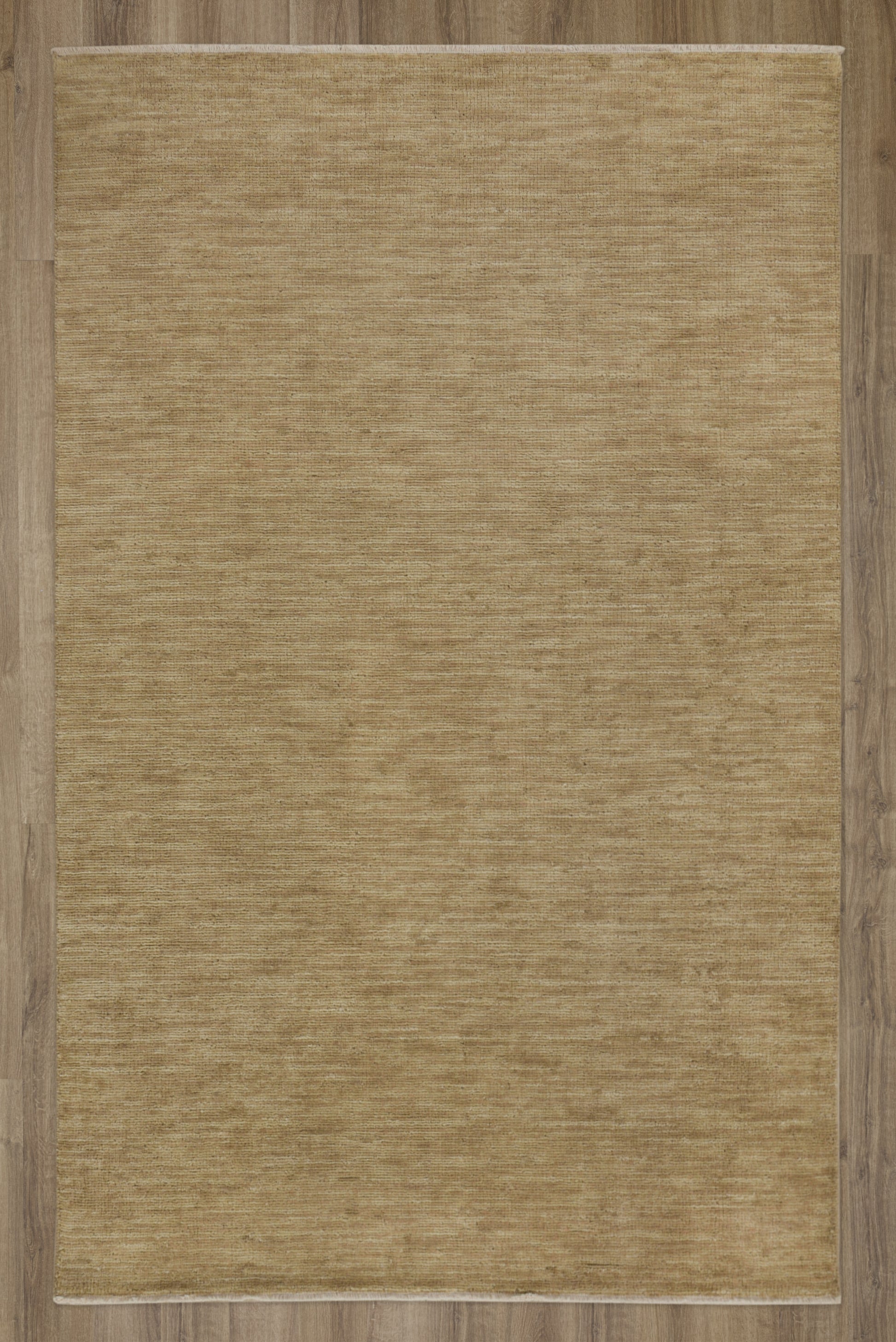Casual rug, 5' x 8'.