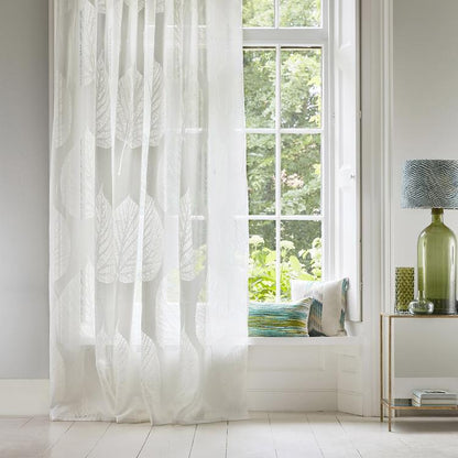 HARLEQUIN Leaf Fabric Leaves , Trees Chalk   - HMVO132808