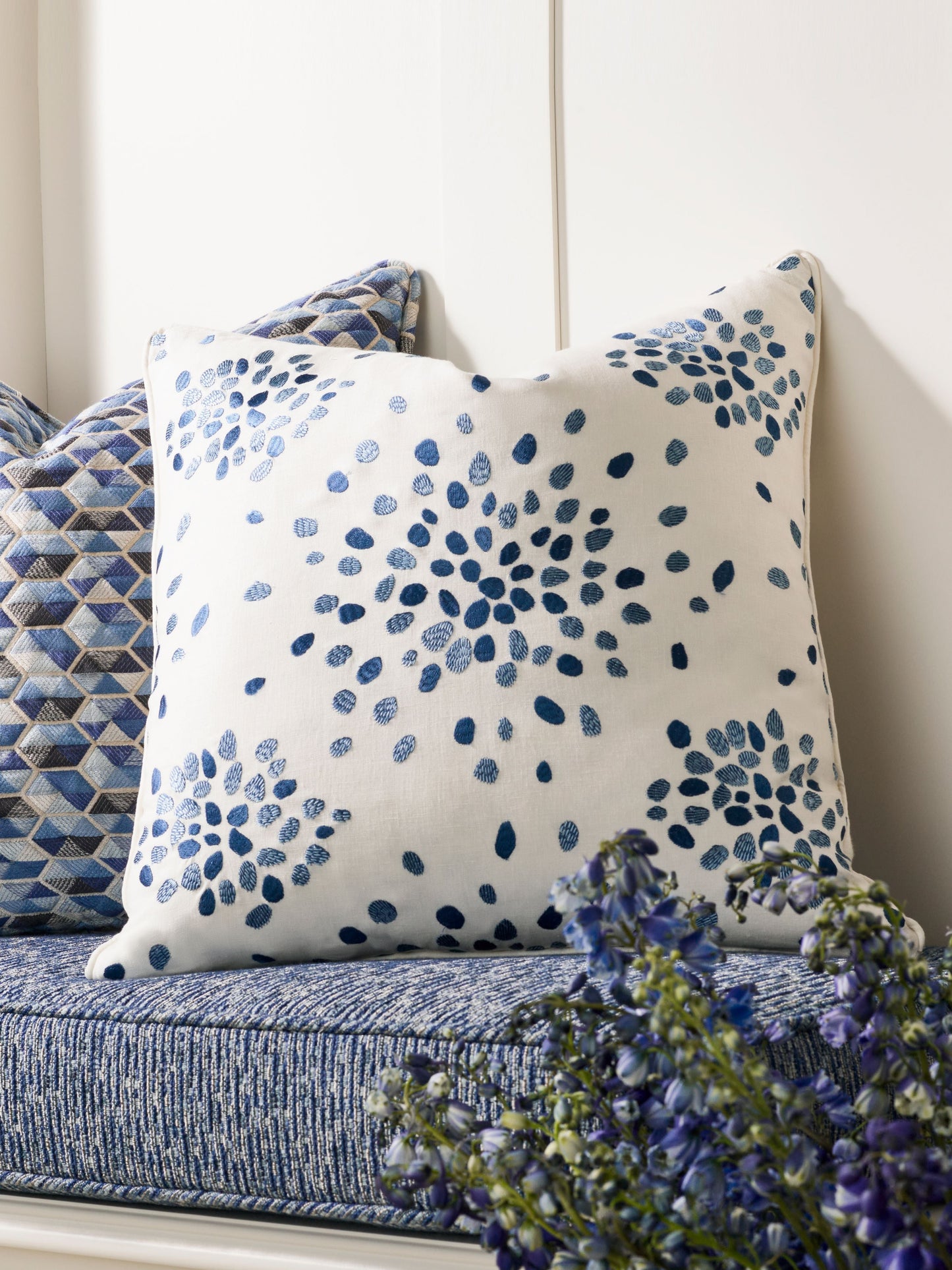 SCALAMANDRE PILLOWS   ABSTRACT 
DOTS / CIRCLES 
OMBRE SQUARE    - HN 0007FIREPILL NEW SKU # HNFIREPILL0007