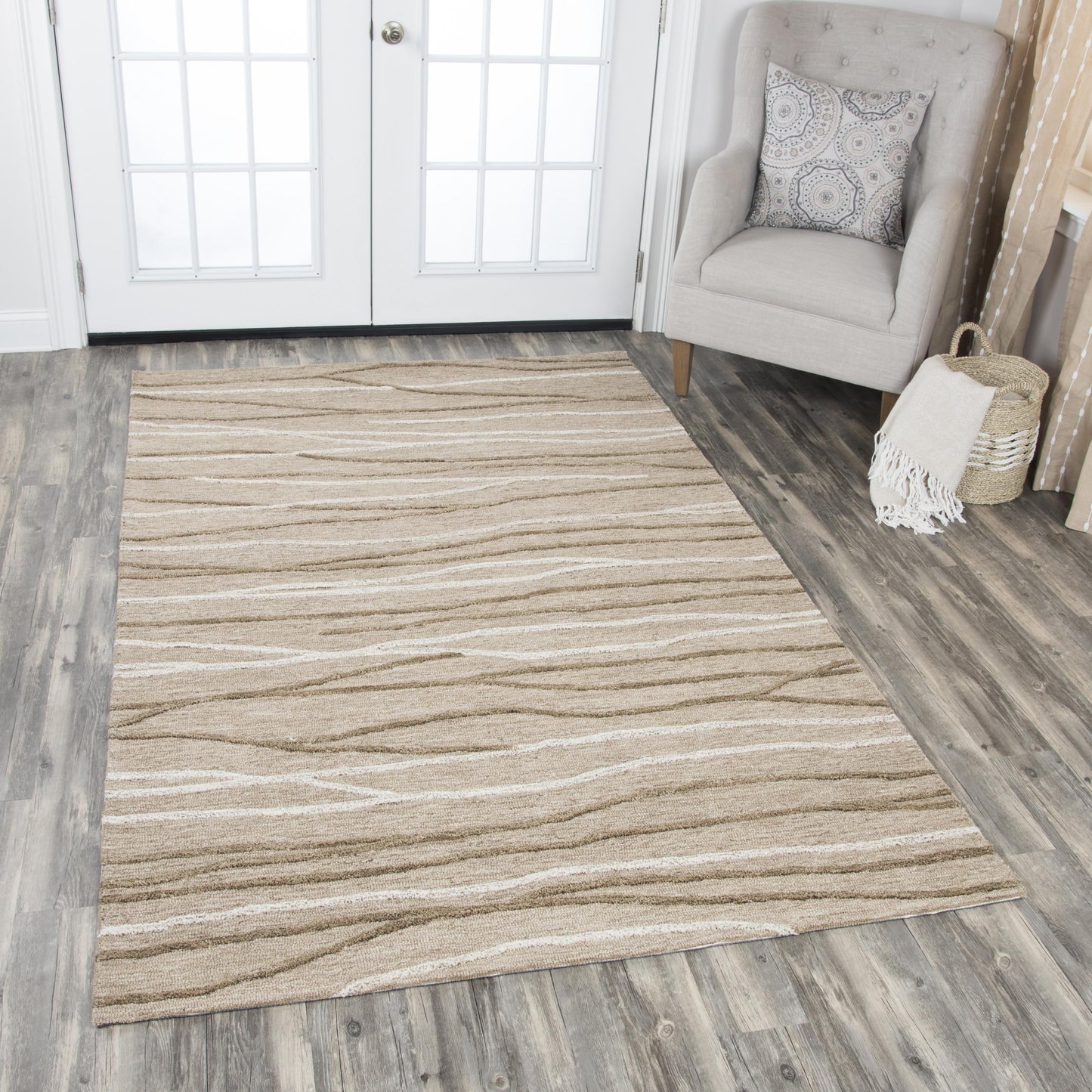 Idyllic Contemporary rug, 10' x 13'.