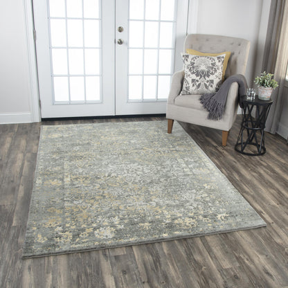 Traditional 2' x 3' rug