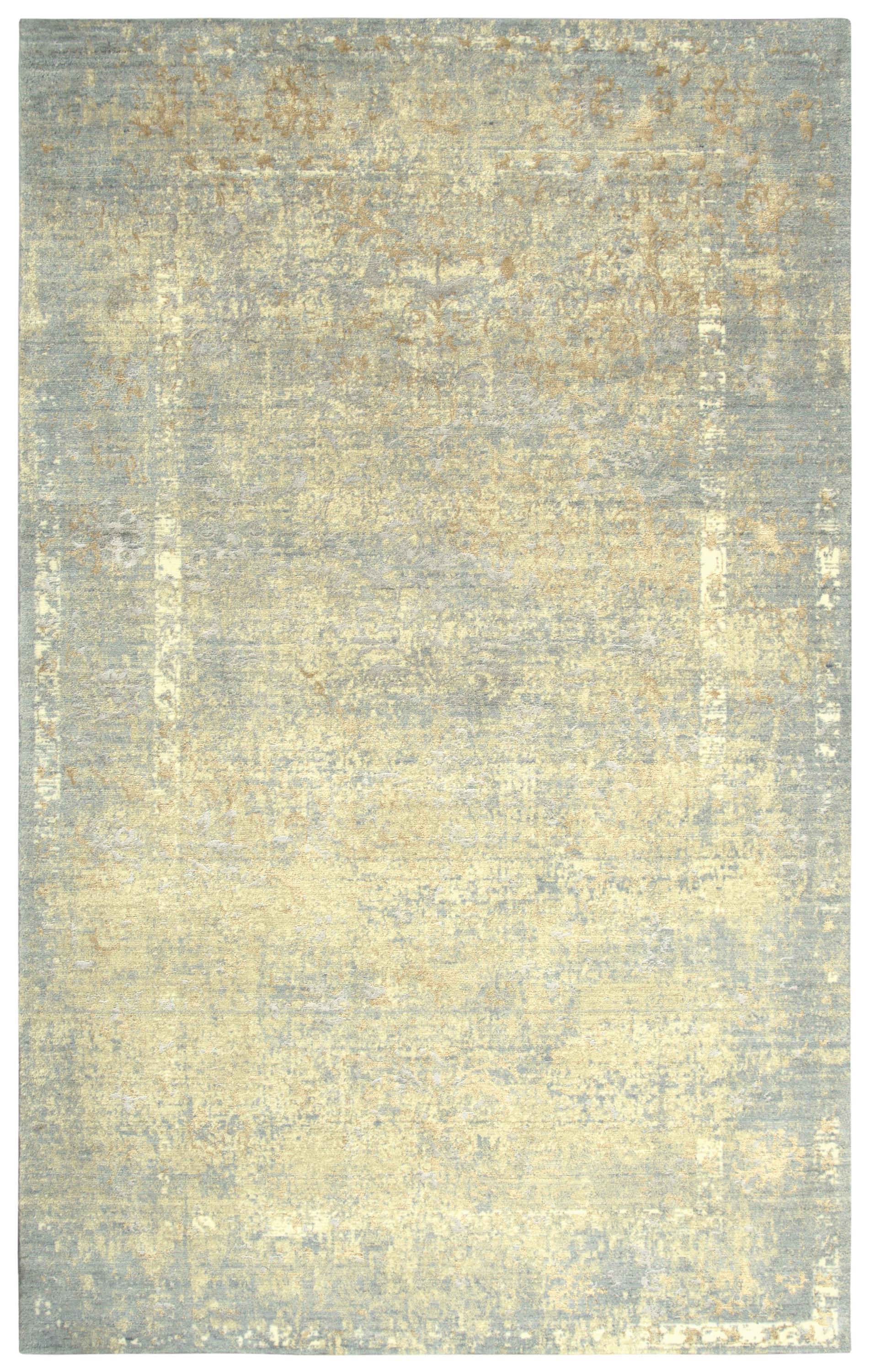 Traditional rug, 9' x 12'.