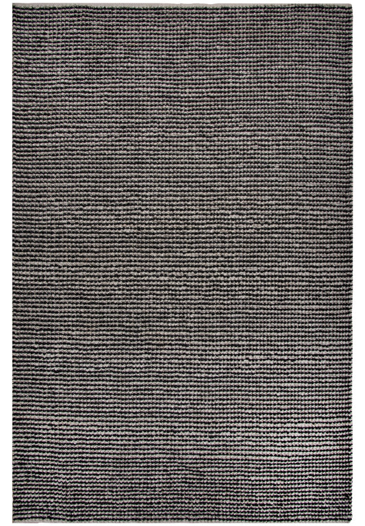 Casual rug, 5' x 8'.