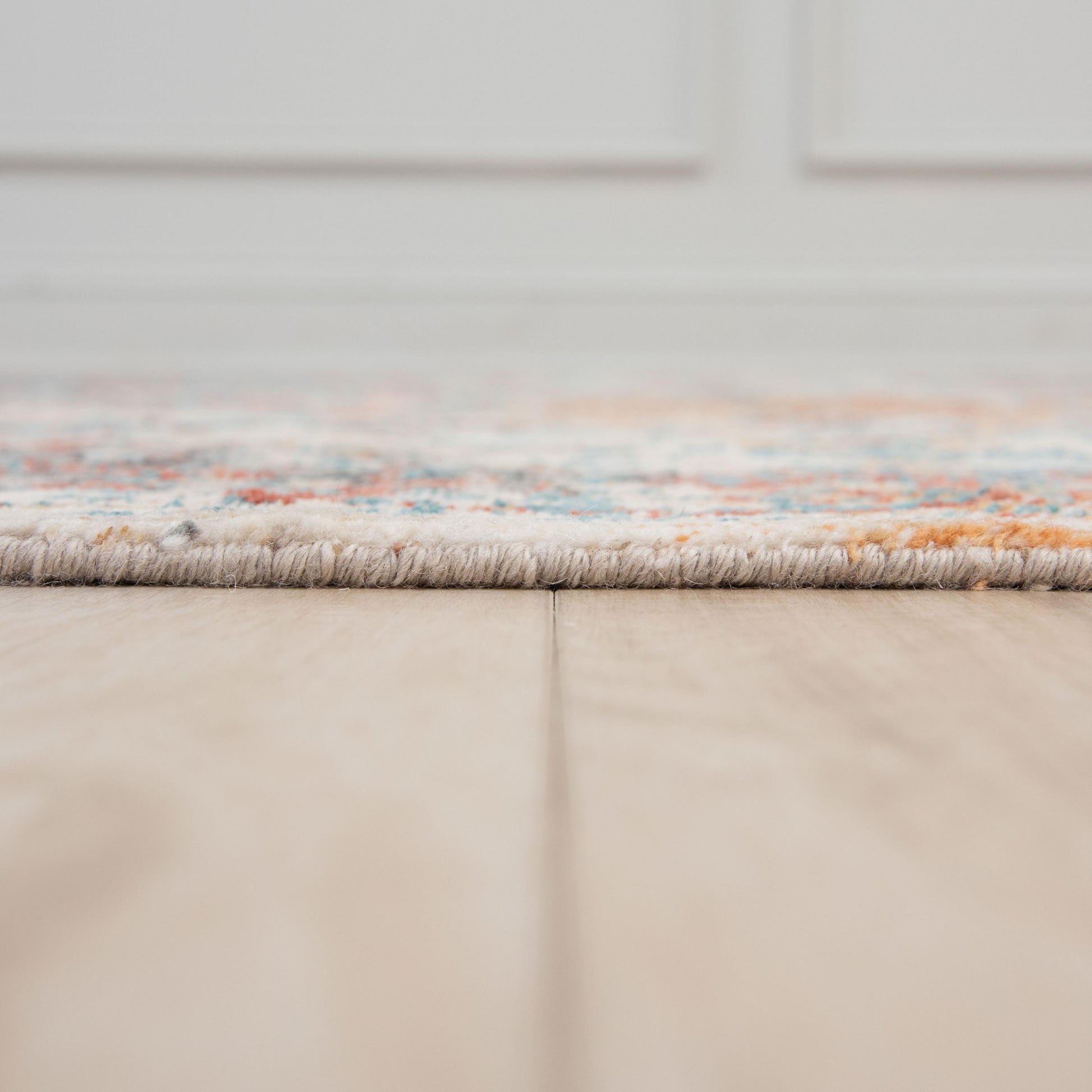 Traditional rug 9' x 12'.