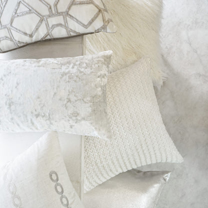 D.V. KAP HOME   24" x 24" Gene Fur Pillow - Ivory Faux Fur    - 3316-I-2424