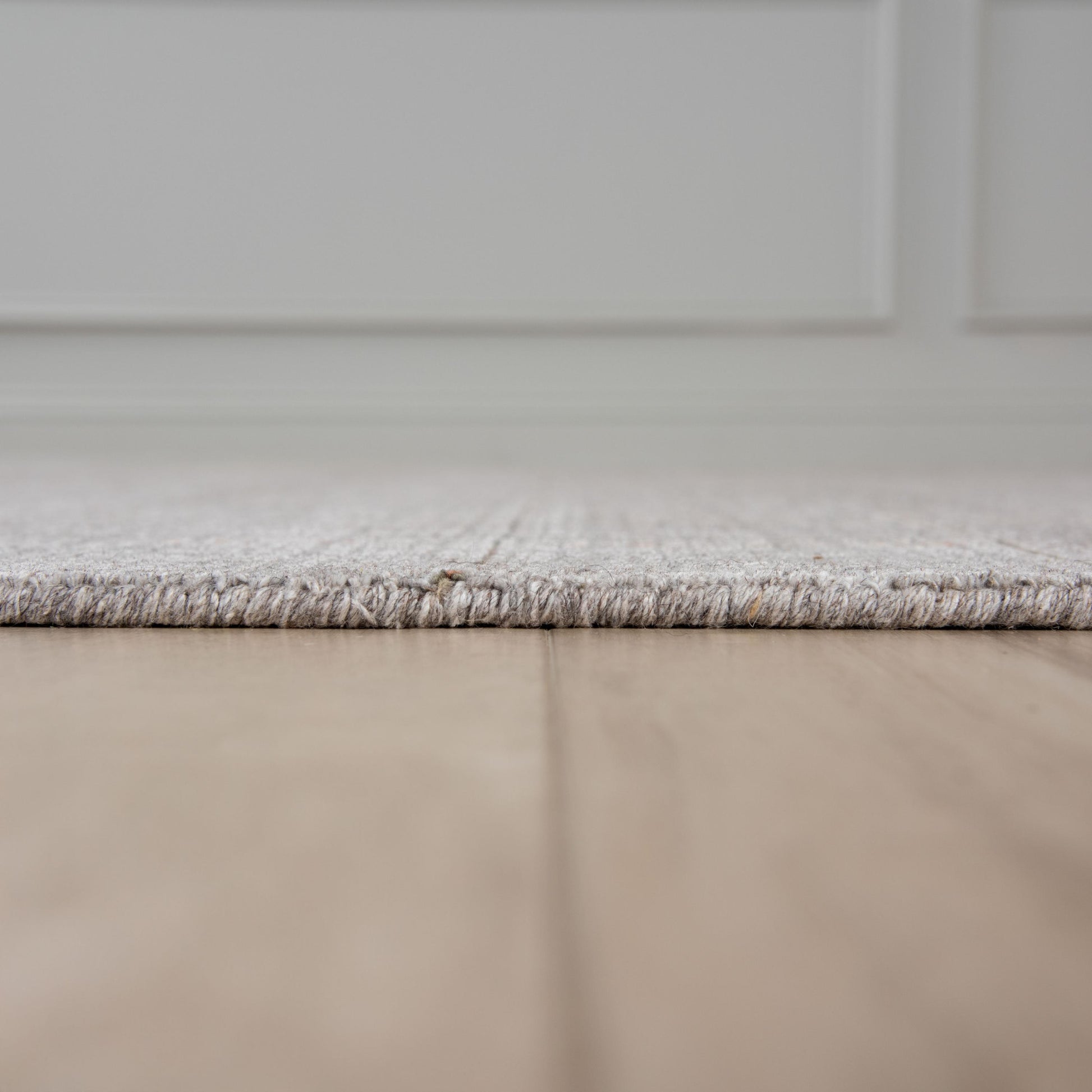 Kiki casual rug, 2' x 3'.