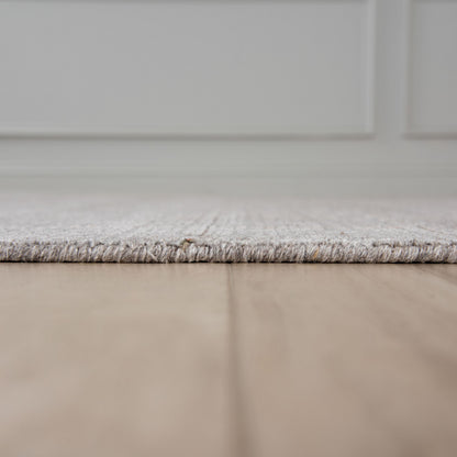 Kiki casual rug, 10' x 14'.