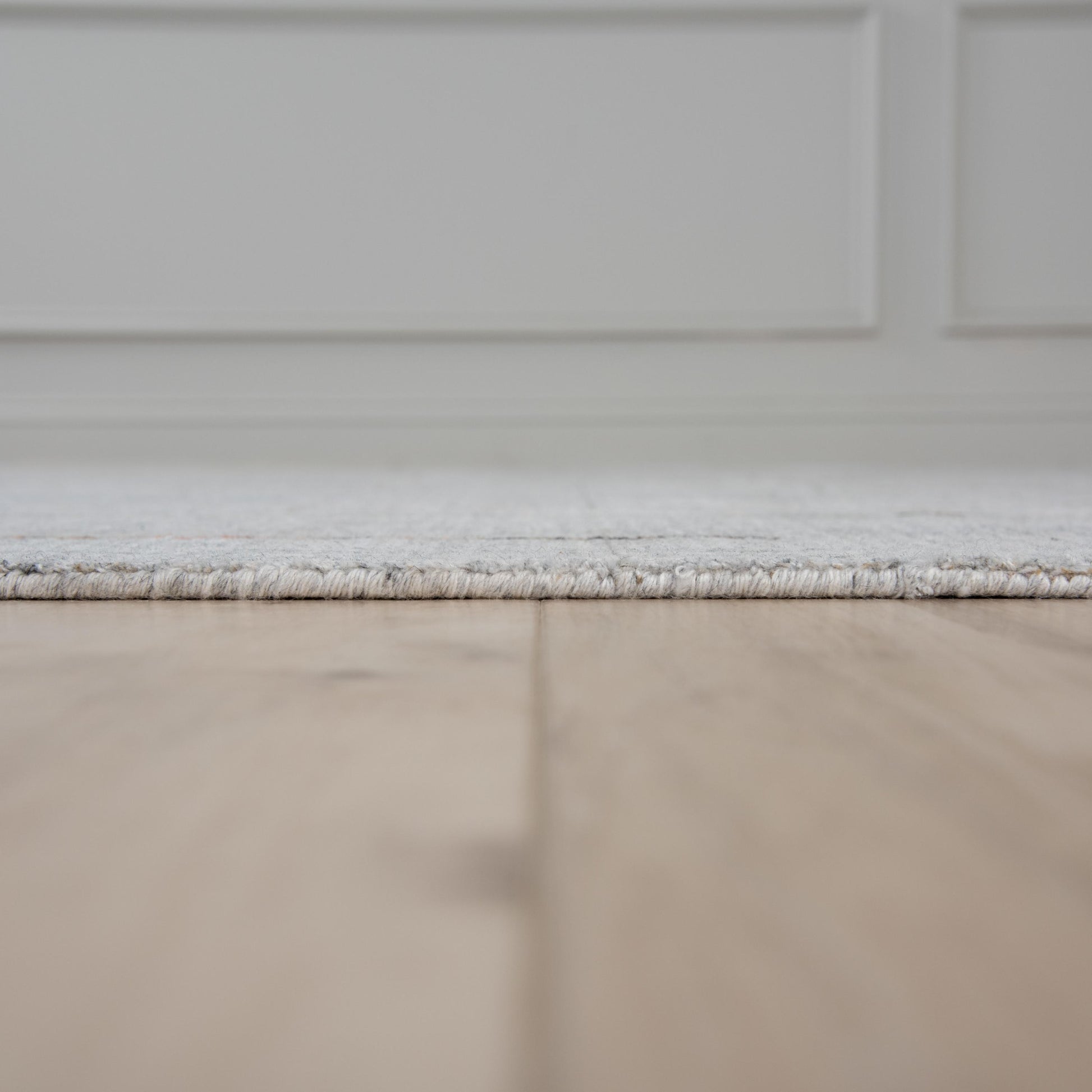 Rug, 8' x 10'.
