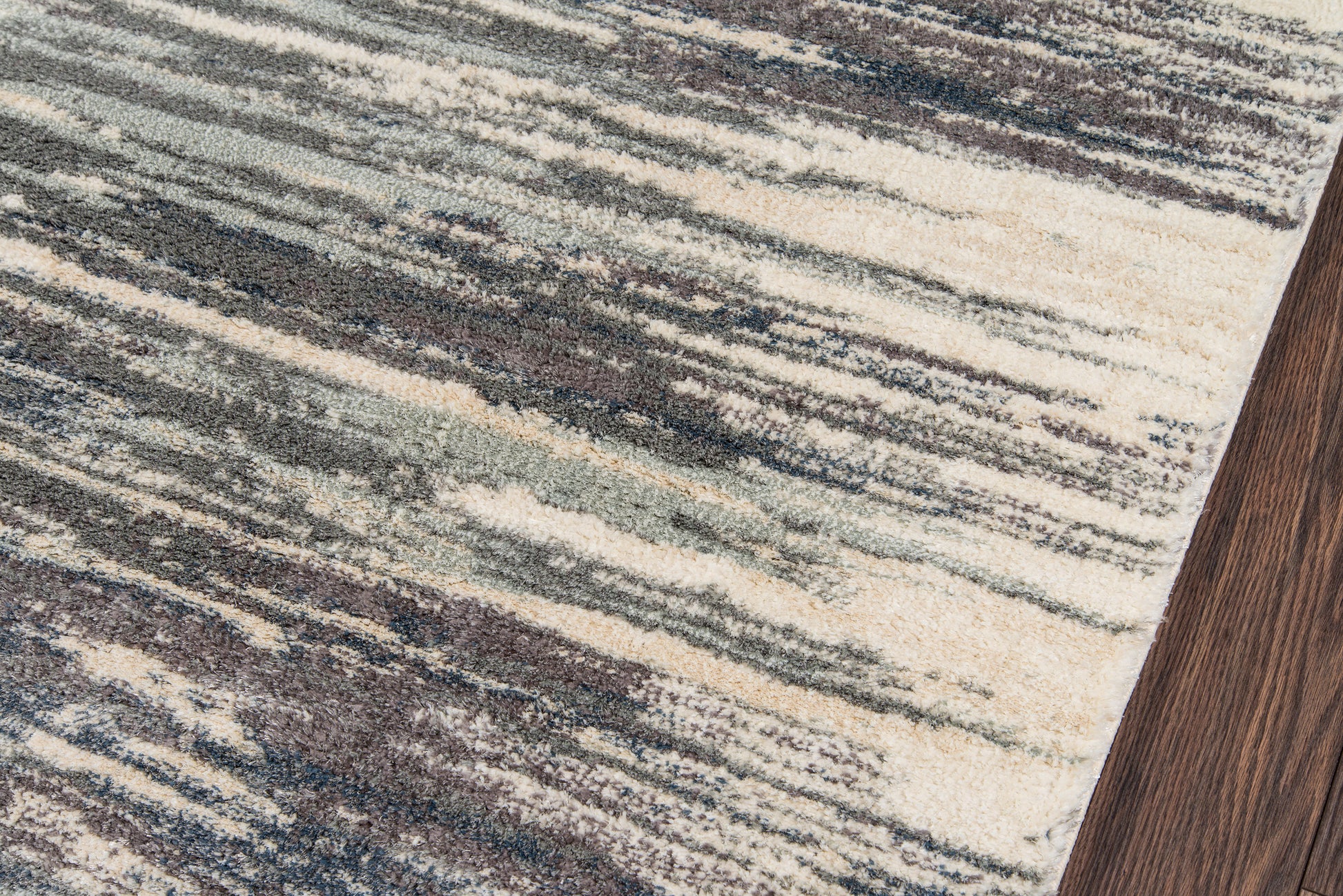 Momeni Lima grey 8x10 area rug sold by Primoends, machine-made indoor area rug with soft modern texture in neutral tones for living room, bedroom, contemporary home decor