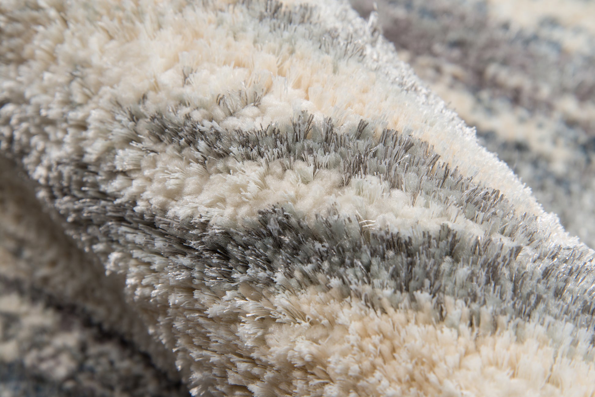 Momeni Lima grey 8x10 area rug sold by Primoends, machine-made indoor area rug with soft modern texture in neutral tones for living room, bedroom, contemporary home decor