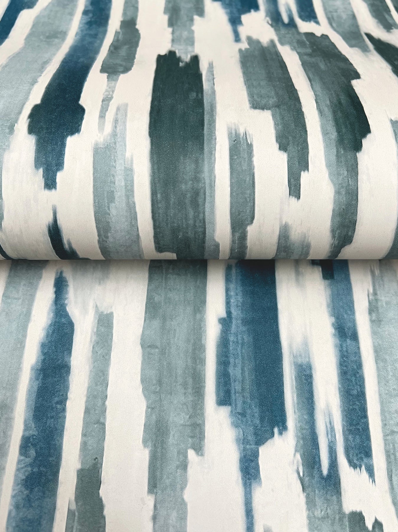 York Wallcoverings Lemieux et Cie Signature Pluie Ocean Wallpaper Eclectic Modern Blues   - LM5401