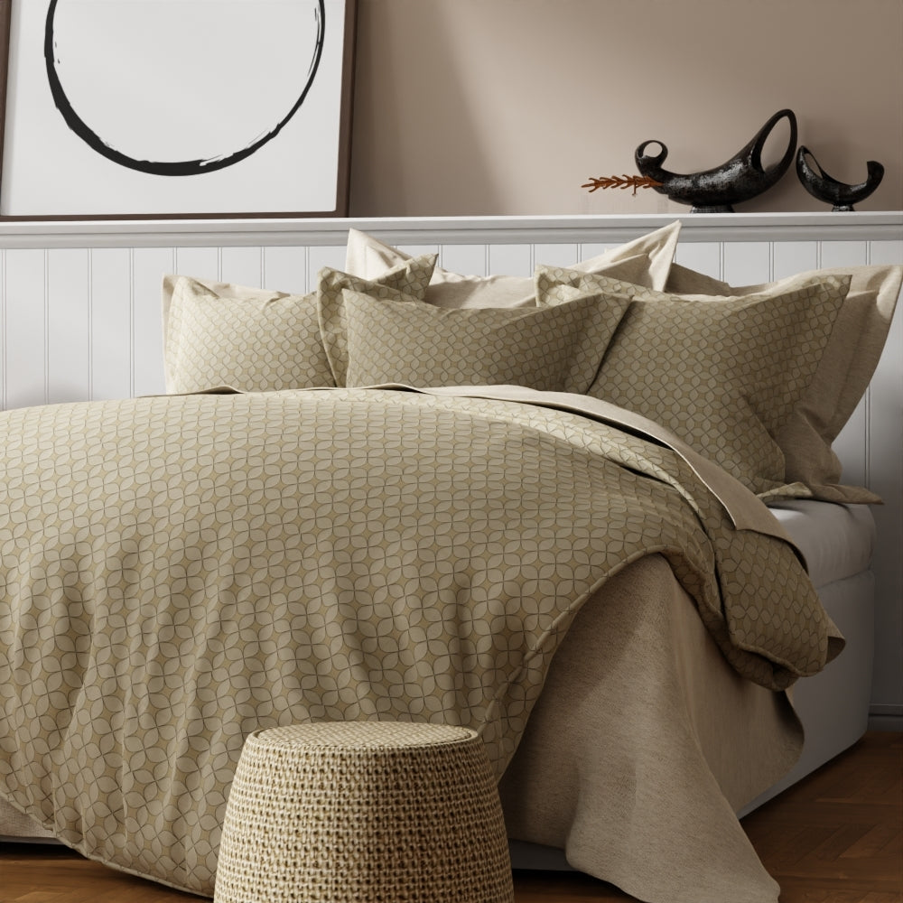 NICHOLASJOHN INC NJ-CAMEO Ecru Geometric   Fabric - NJ25-1942