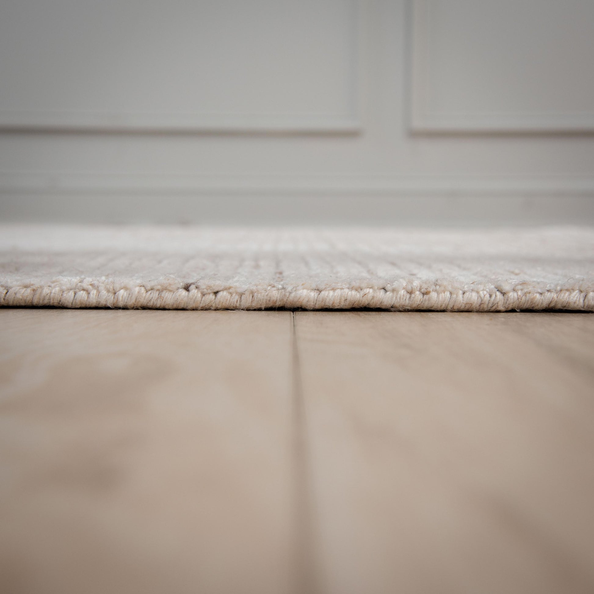 Casual rug, 12' x 15'.