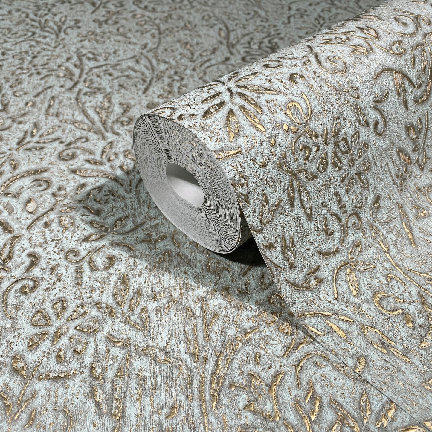 York Wallcoverings Antonina Vella Sculpted Floral Gold Relief Wallpaper Botanical Traditional Gold  Wallpaper - MA35532