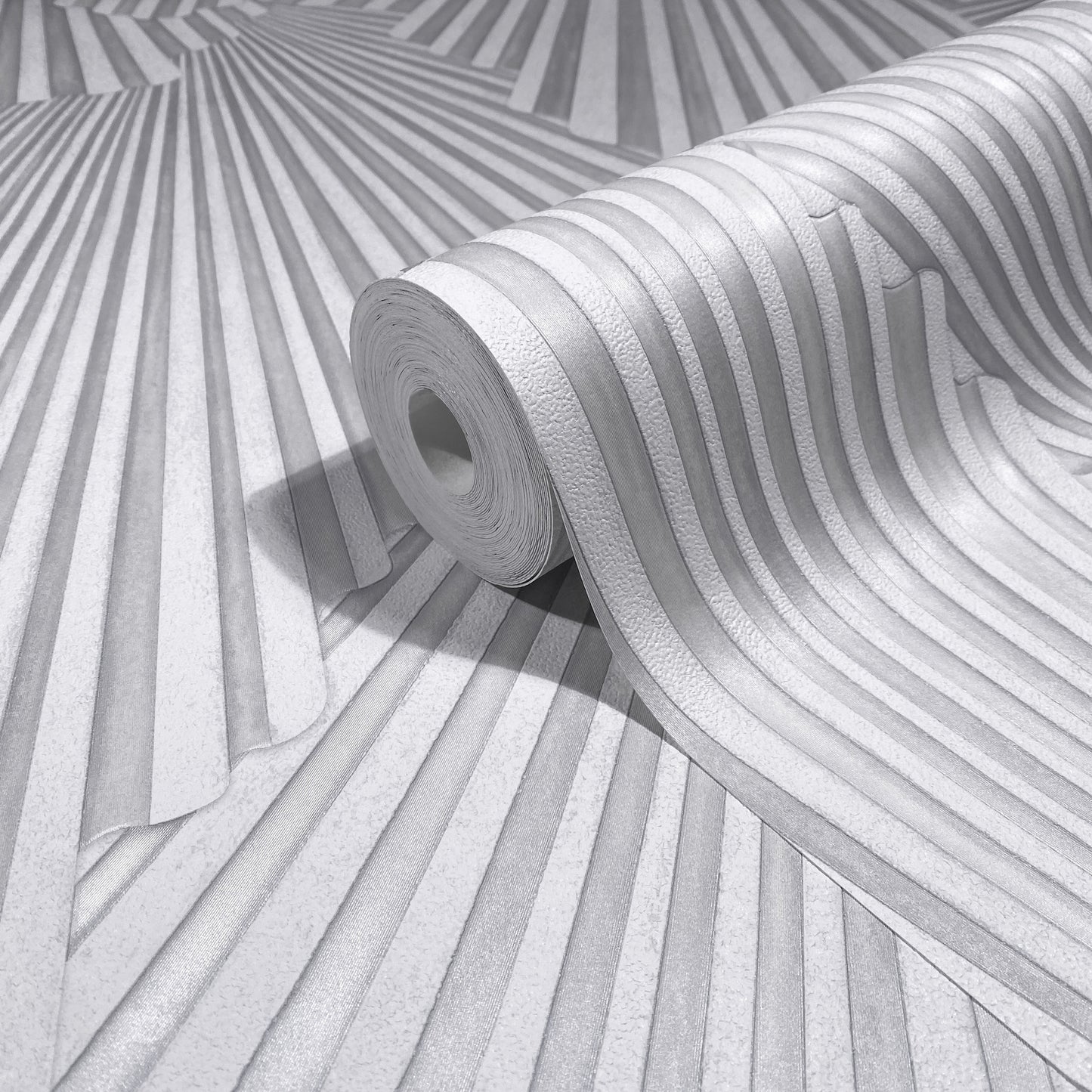 York Wallcoverings Antonina Vella Lumiere Off-White Deco Geo Wallpaper Graphics Traditional Off-White  Wallpaper - MA35846