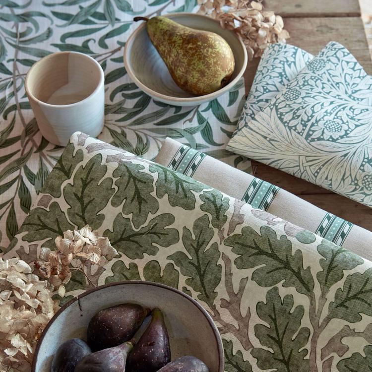 MORRIS & CO Oak Fabric Leaves , Trees Sage Green   - MAMB227121