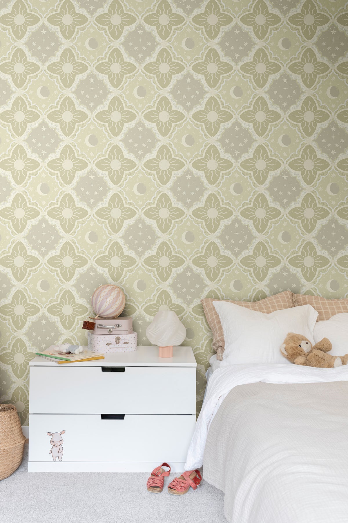 York Wallcoverings Daydream Sol and Mane Green Wallpaper Whimsical Themes Greens   - MB29033