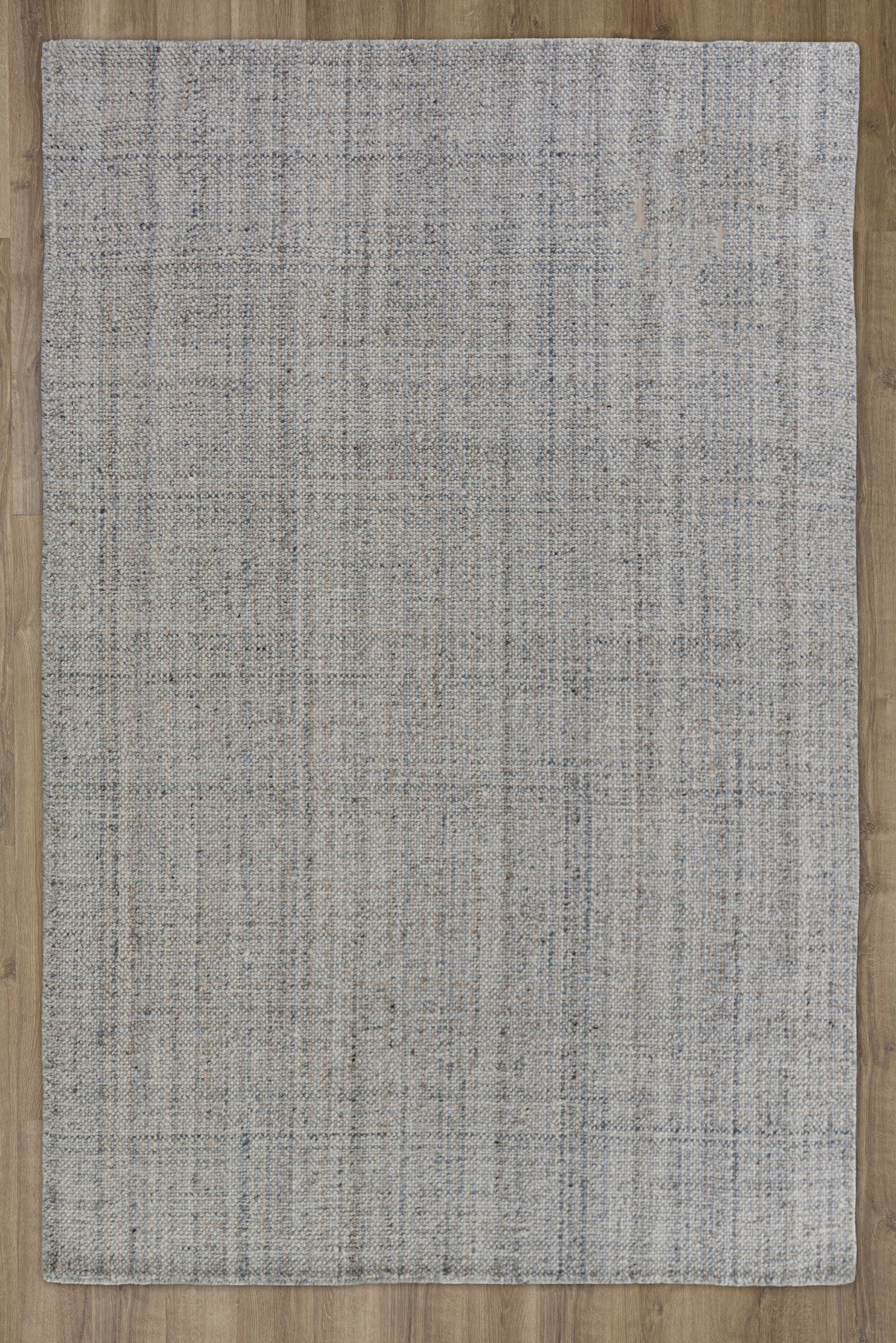 Casual area rug, 8' x 10'.