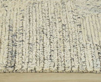 Rug, 5' x 8'.