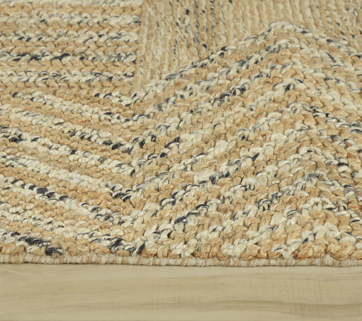 Meadow casual rug, 5' x 8'.