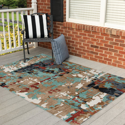 Rug, 5' x 8'.