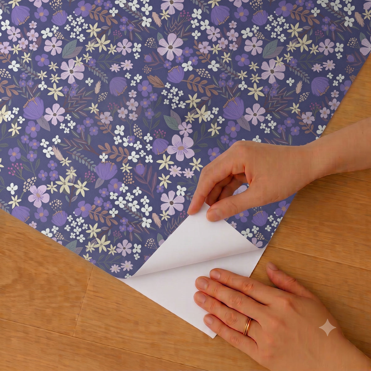 VEER DECOR Mia Charro Collection Margarida Floral Purple Peel & Stick Wallpaper Transitional Purple   - MIAPS3-01