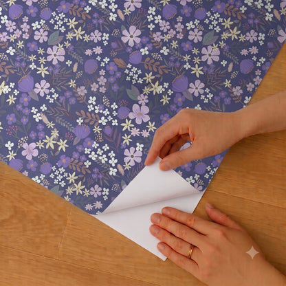 VEER DECOR Mia Charro Collection Margarida Floral Purple Peel & Stick Wallpaper Transitional Purple   - MIAPS3-01