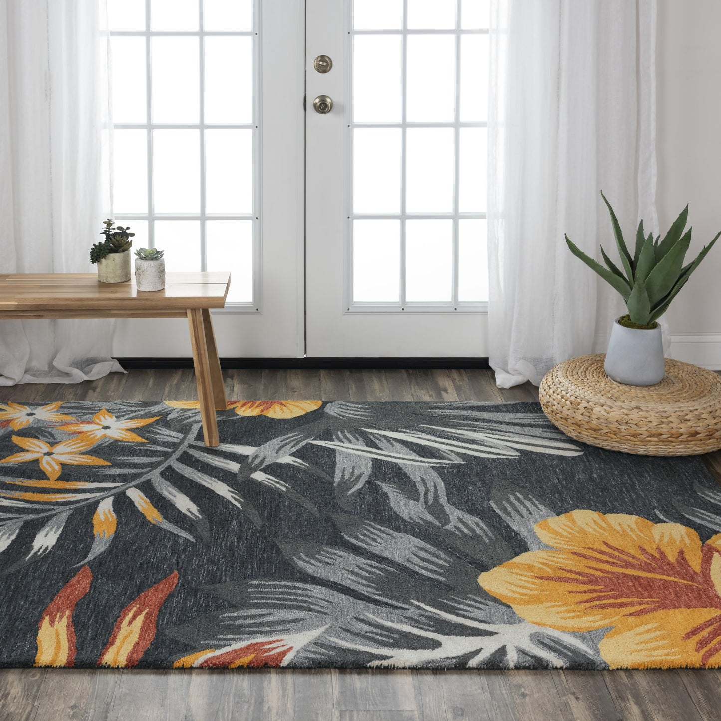 Coastal nautical rug, 5' x 8'.
