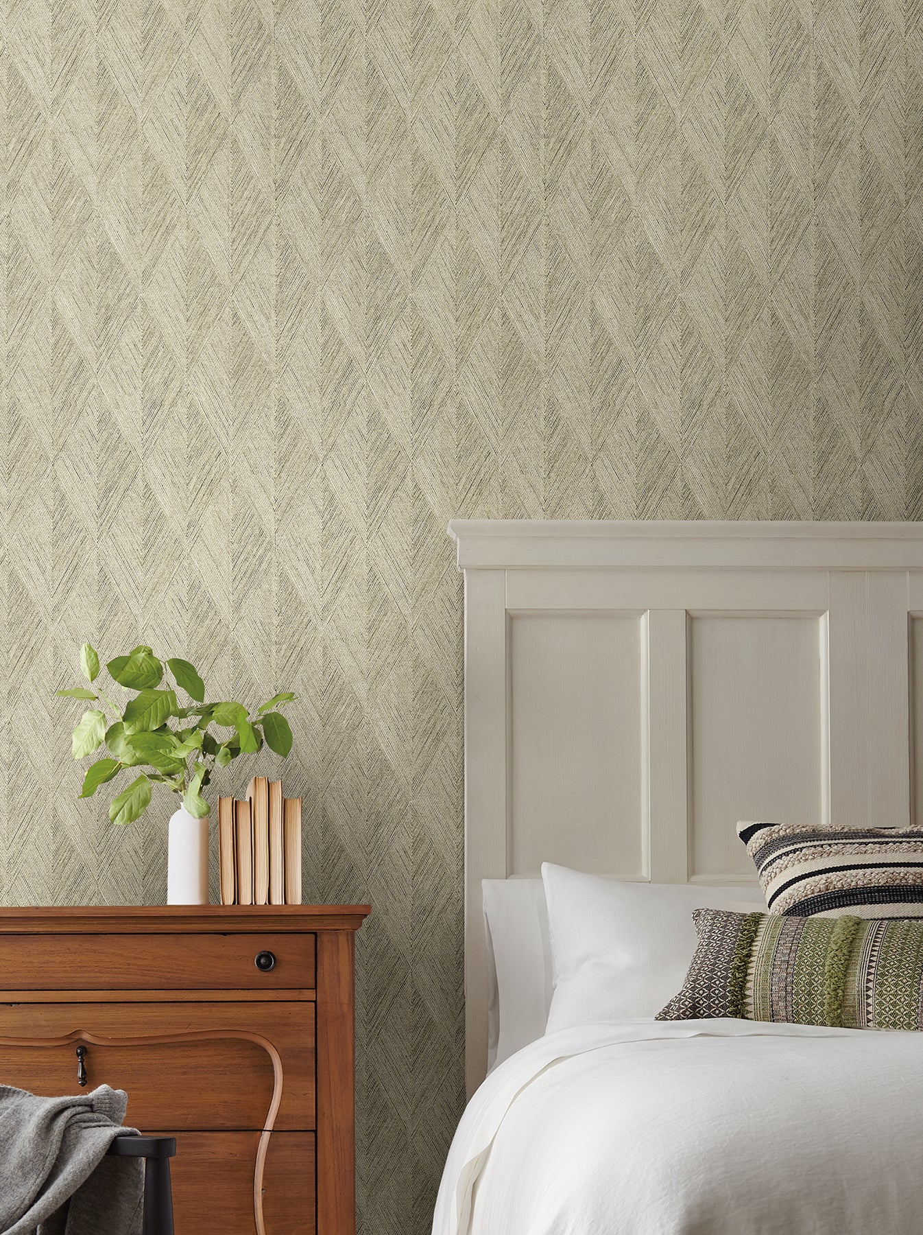 York Wallcoverings Magnolia Home High Performance Challenger Nesting Wallpaper Traditional Geometrics Whites and Off-Whites  Wallpaper - MJ4801