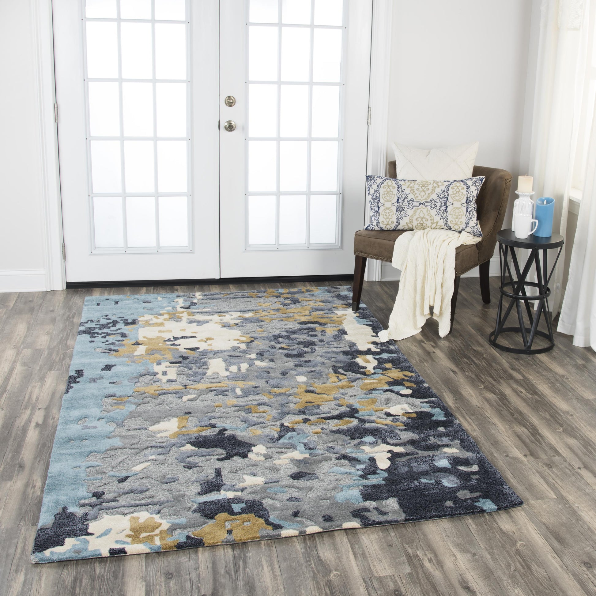 Mod Contemporary rug, 8' x 10'.