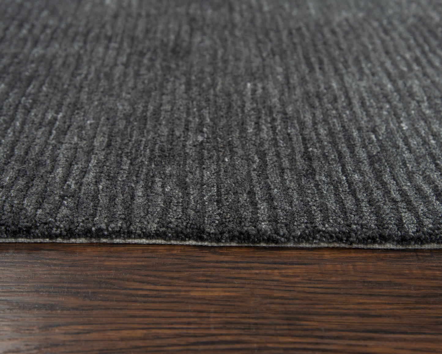 Casual rug, 8' x 10'.
